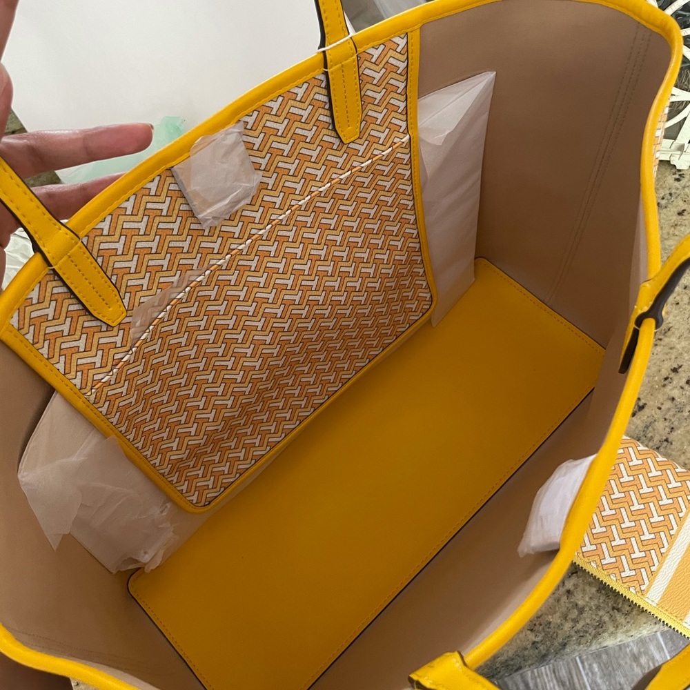 New 💝 Tory Burch large tote - Picture 5 of 9